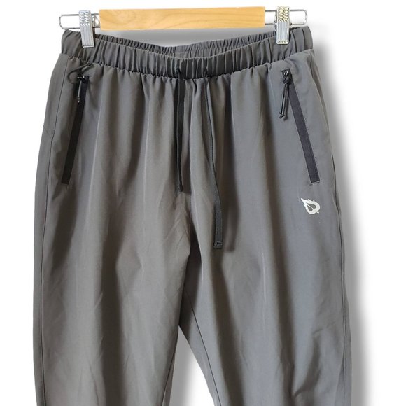 Baleaf Dark Grey Cropped Athletic Joggers Size Medium - Picture 2 of 8
